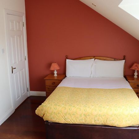 The Old Pier Guest Accommodation, Bed Only, No Breakfast Ballydavid Bagian luar foto