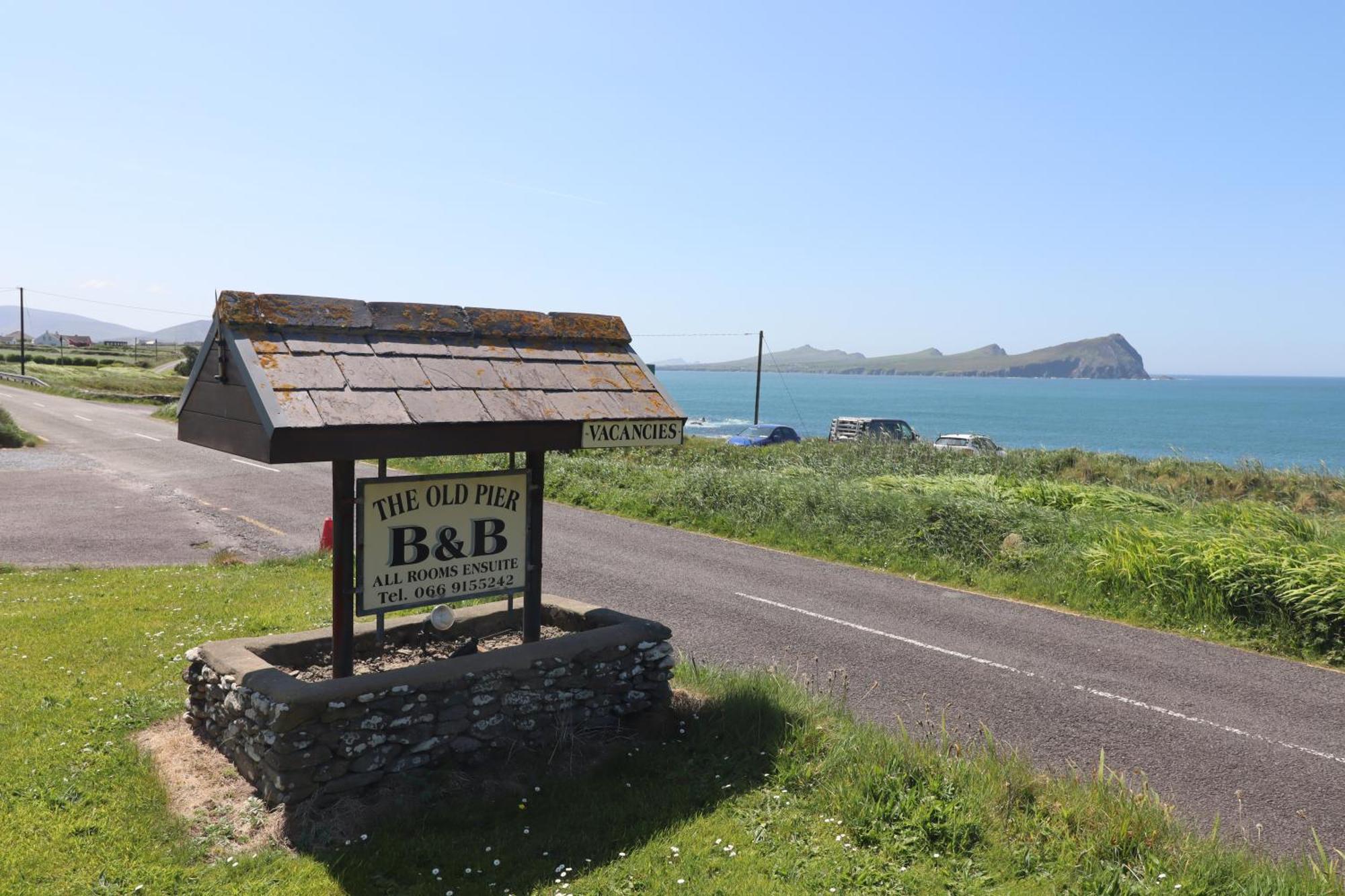 The Old Pier Guest Accommodation, Bed Only, No Breakfast Ballydavid Bagian luar foto